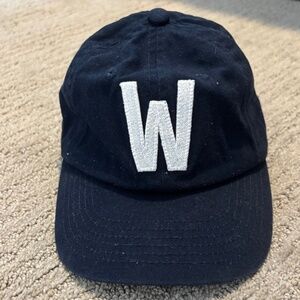 Rey to Z “W” Initial Navy Baseball Cap- Sz baby